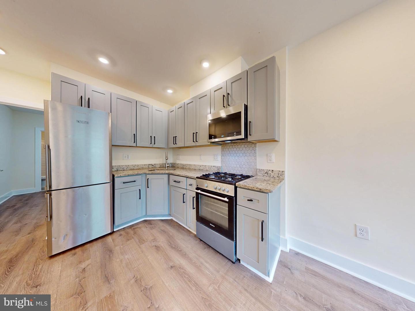 1821 T St NW