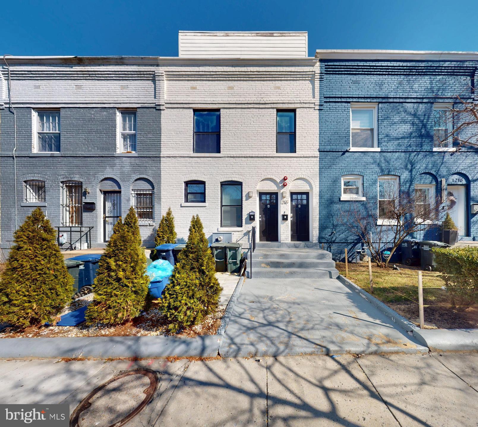 1216 HALF ST SW #A