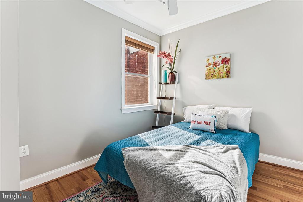 1114 Spring Rd NW