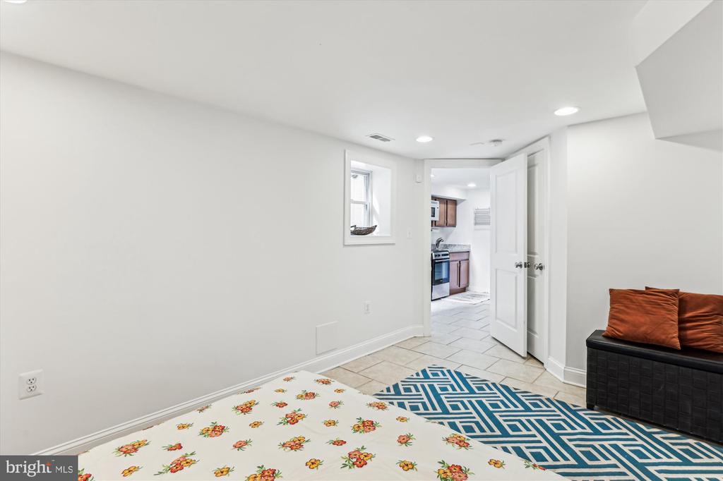 1114 Spring Rd NW