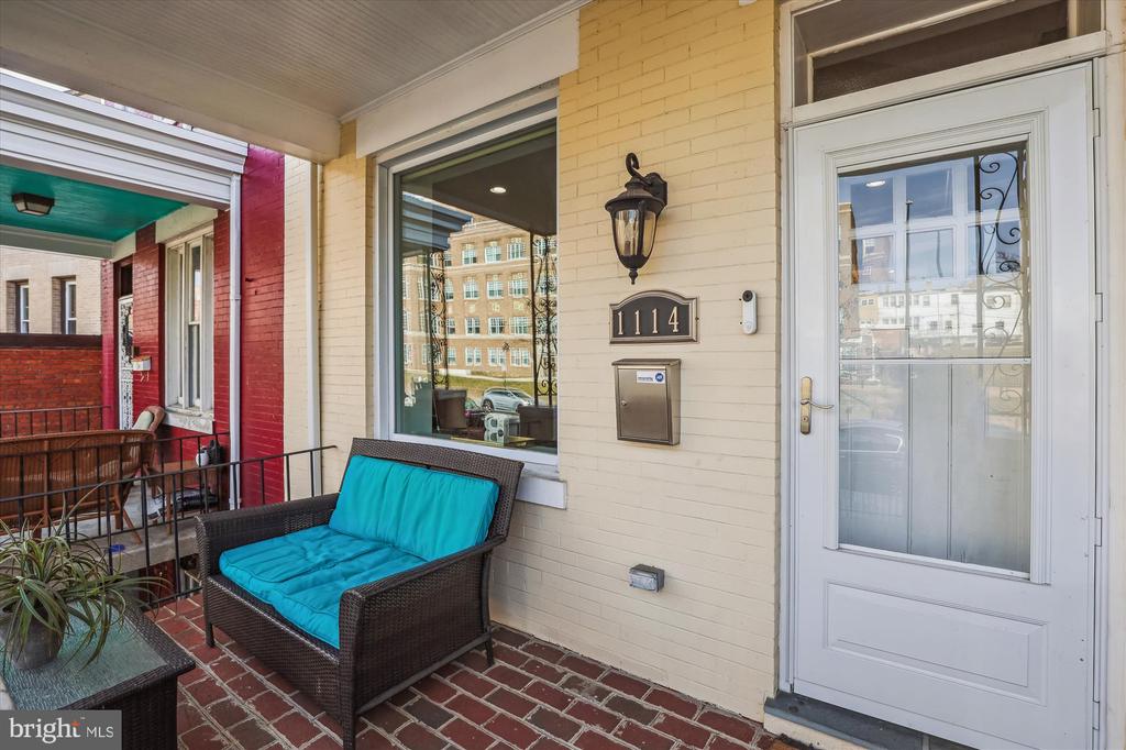 1114 Spring Rd NW