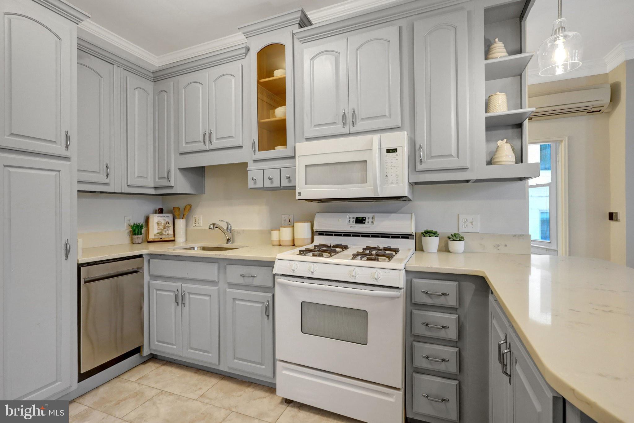 1300 Massachusetts Ave NW #206