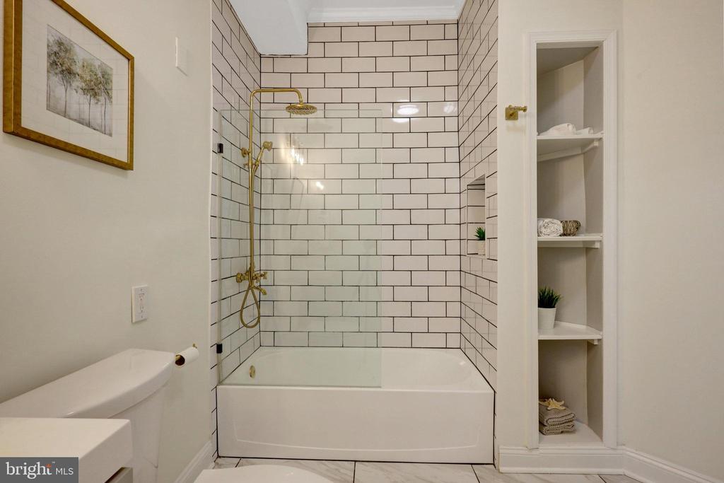 1300 Massachusetts Ave NW #206