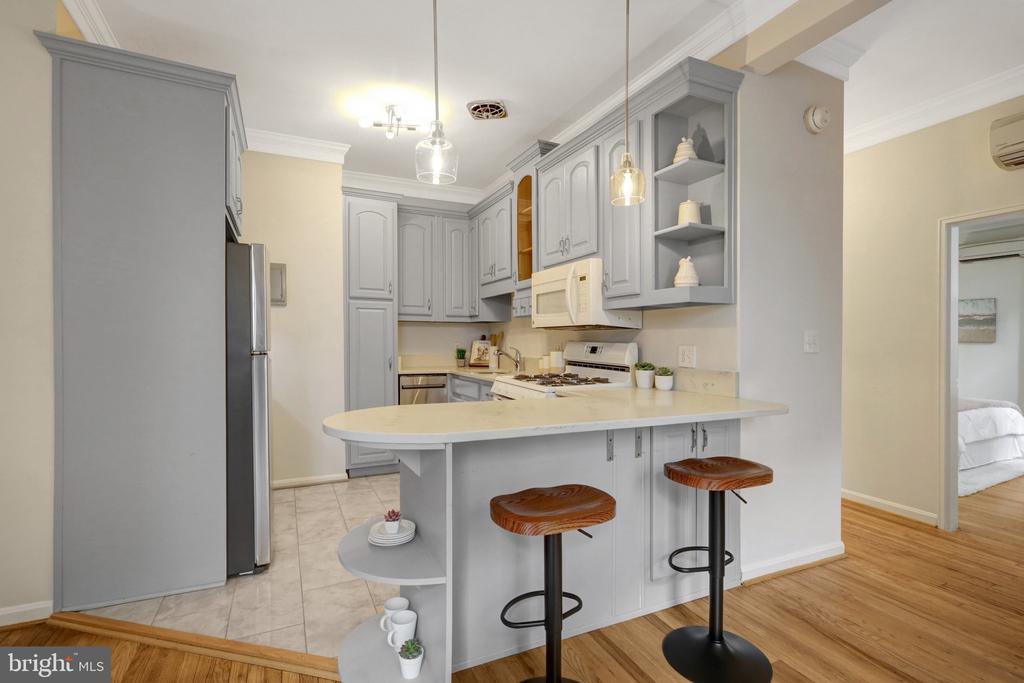 1300 Massachusetts Ave NW #206