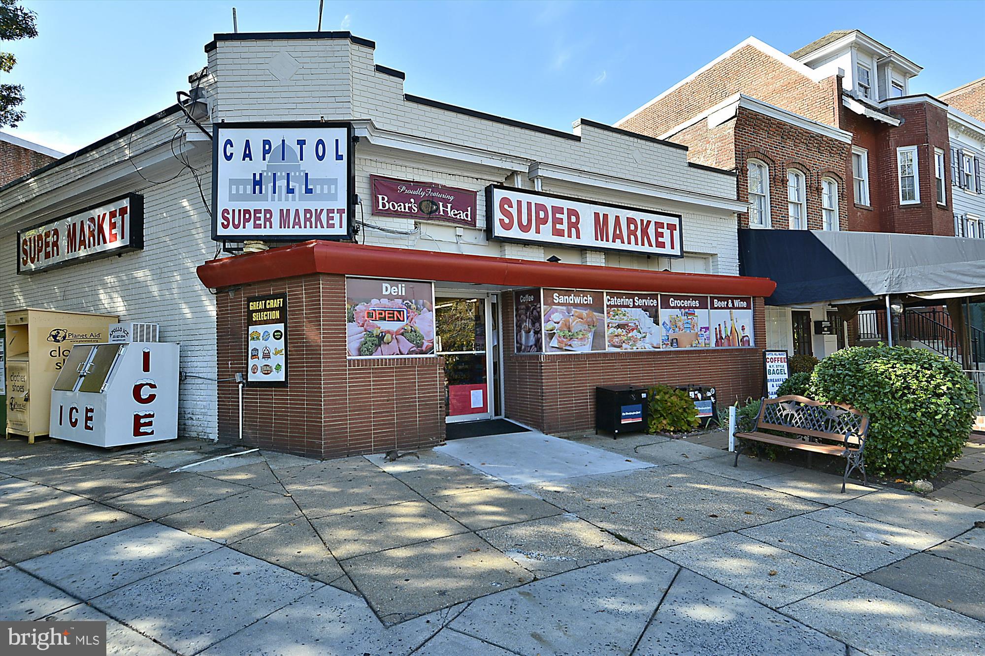 1214 E CAPITOL ST NE