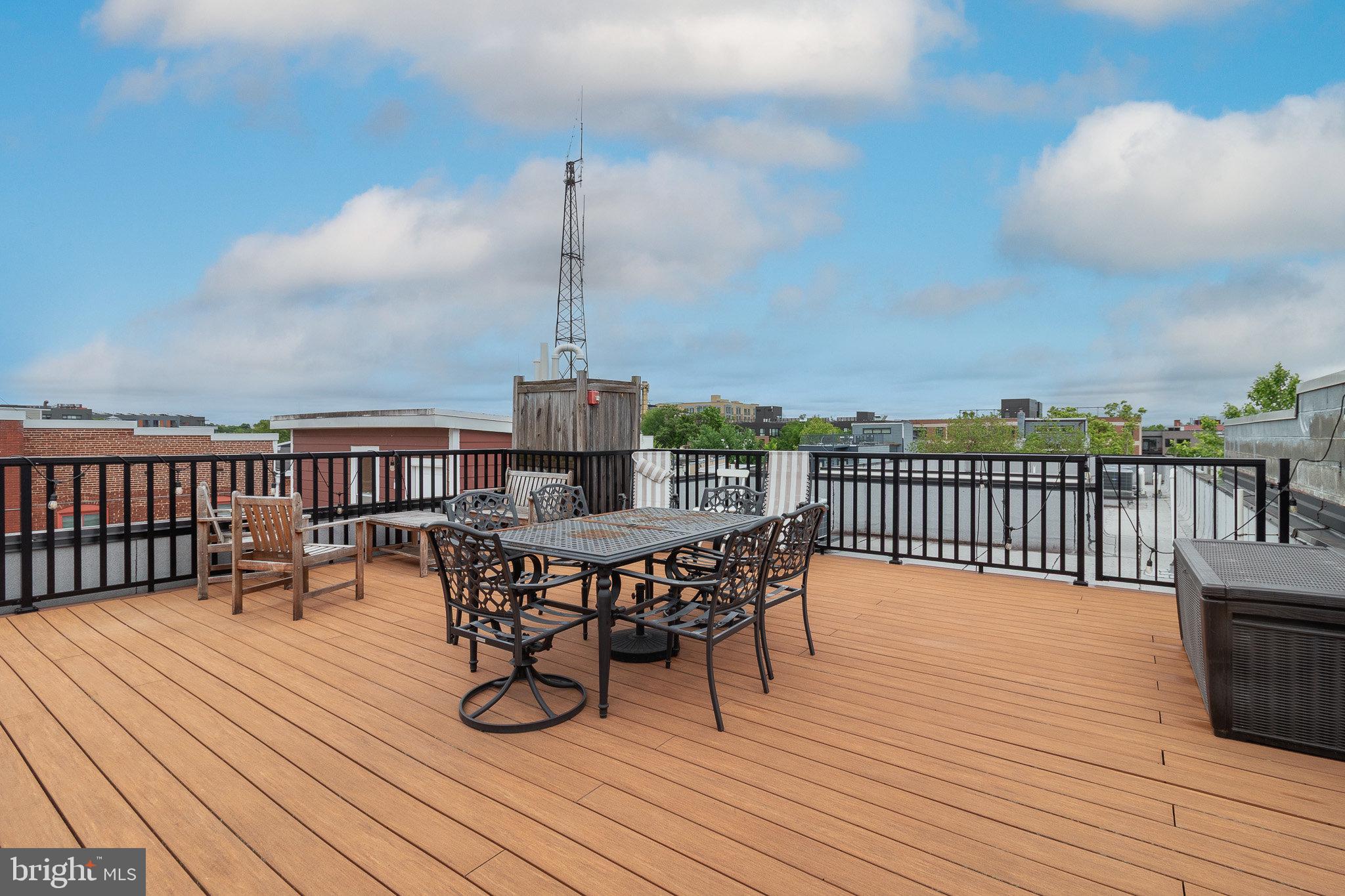 756 PARK RD NW #2