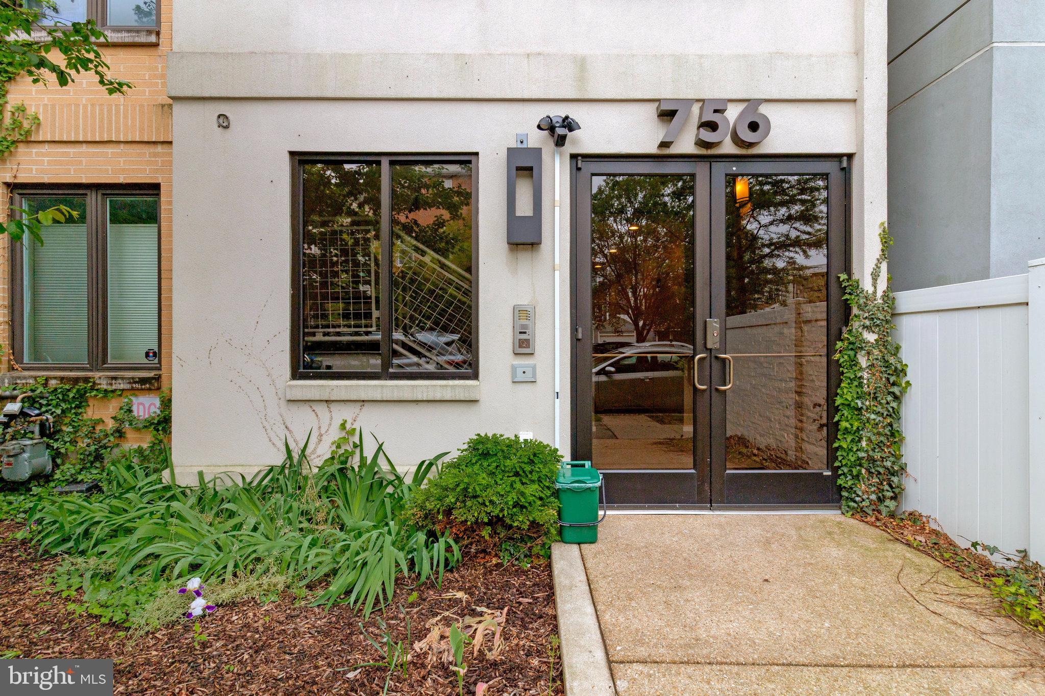 756 PARK RD NW #2