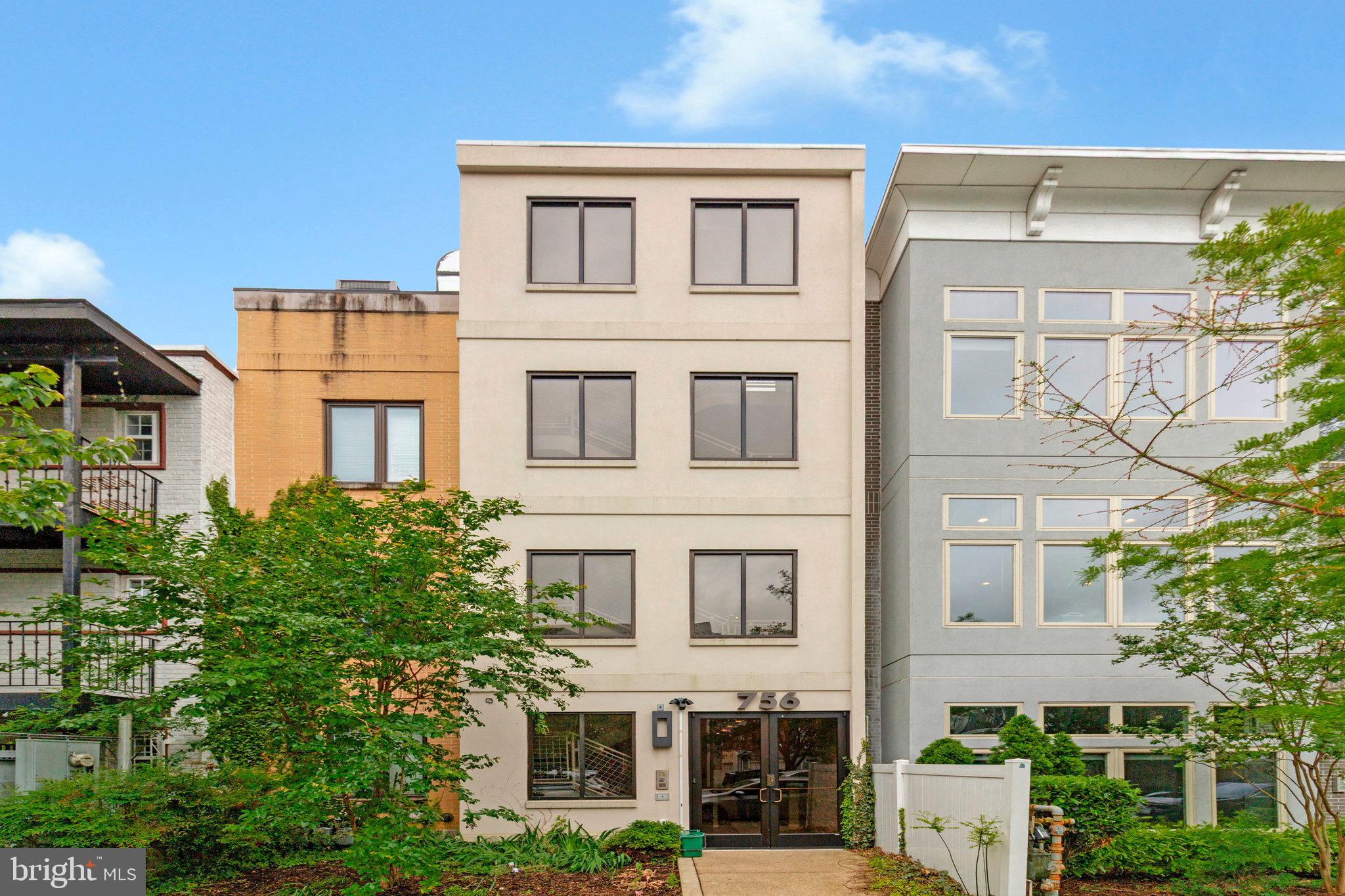 756 PARK RD NW #2