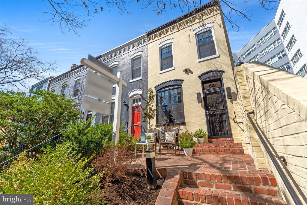 818 New Hampshire Ave NW