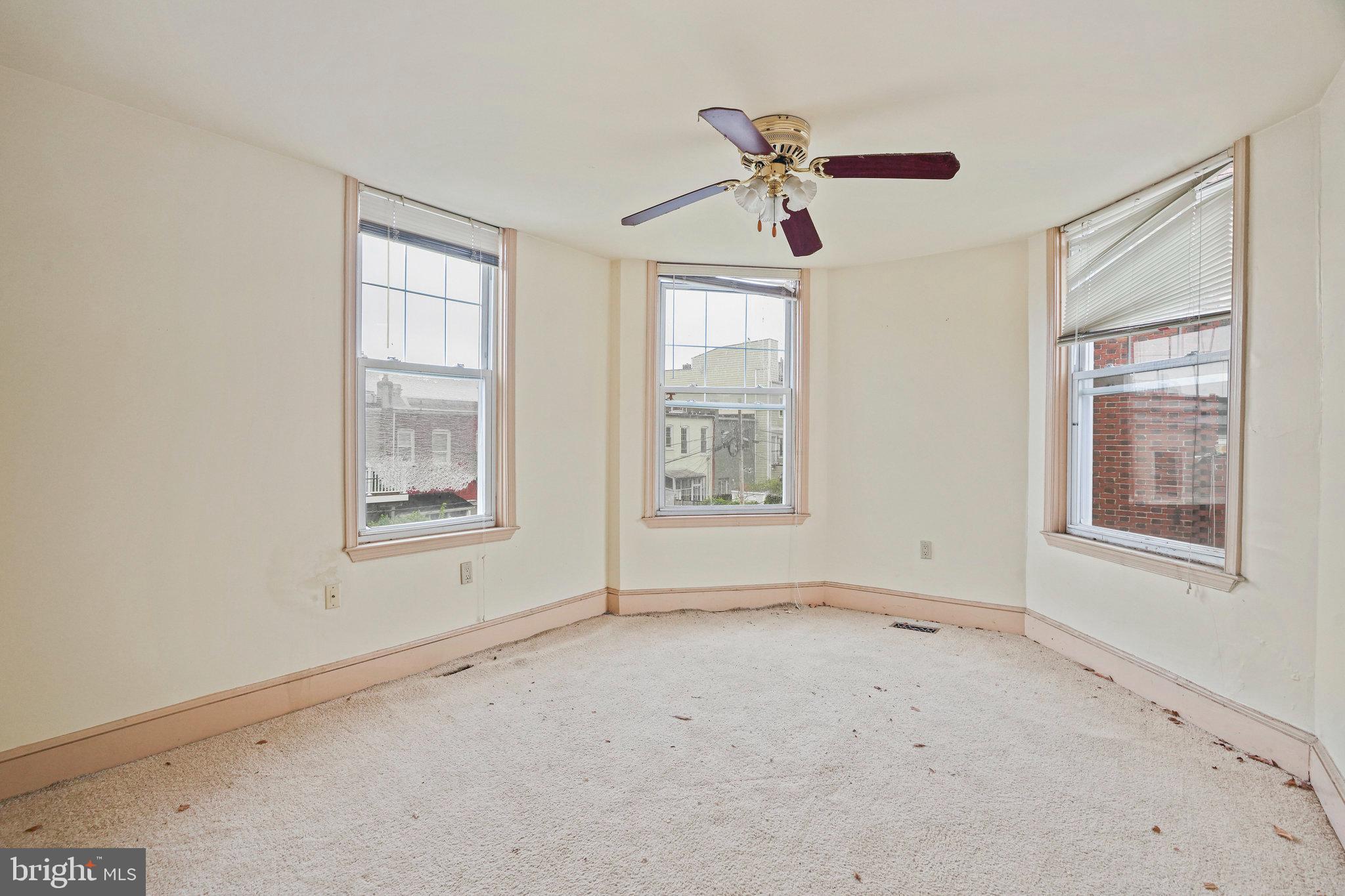 448 Park Rd NW