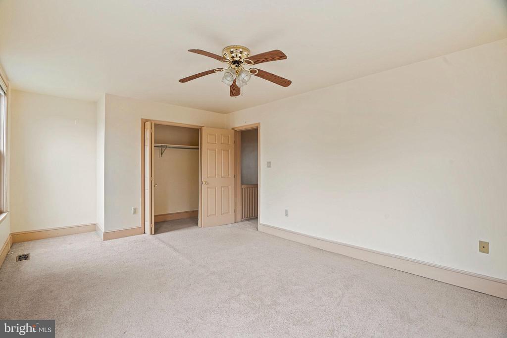 448 Park Rd NW