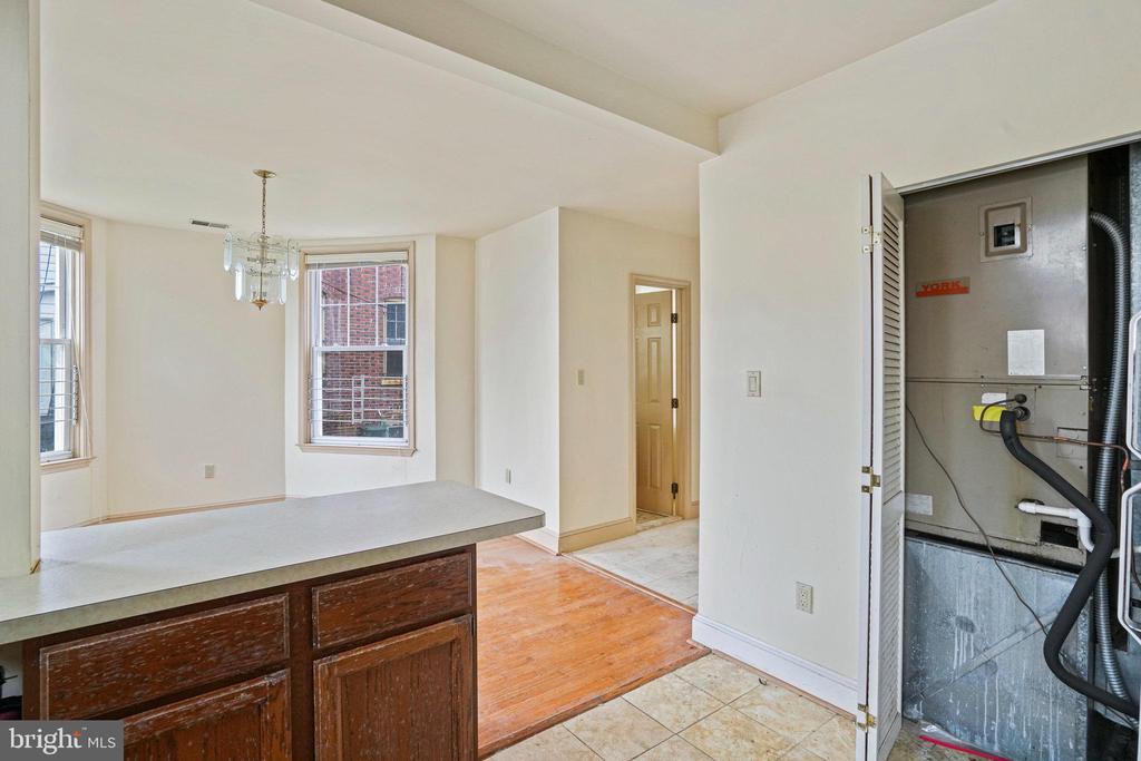 448 Park Rd NW