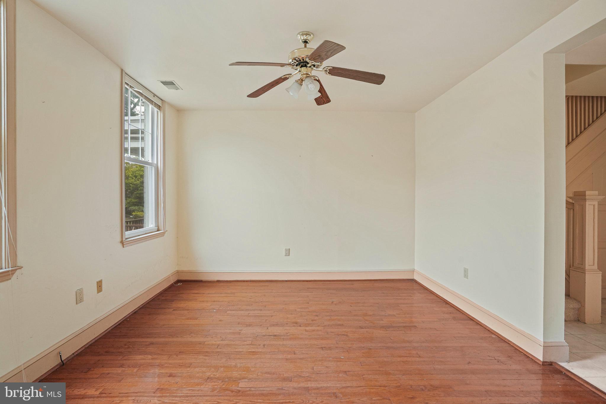 448 Park Rd NW