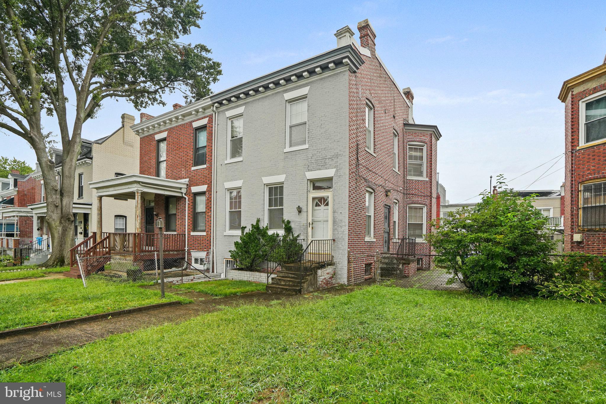 448 Park Rd NW