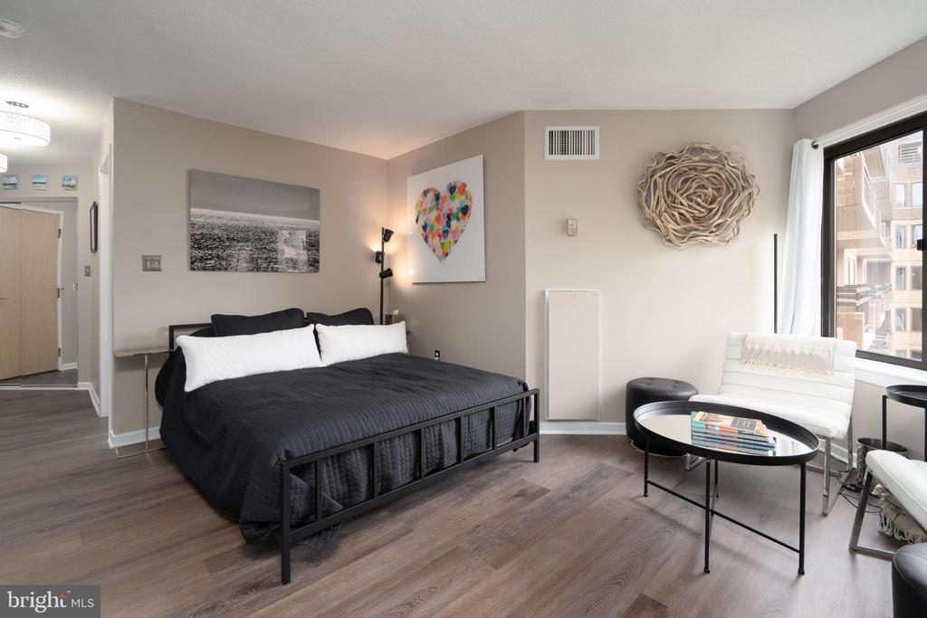 2111 WISCONSIN AVE NW #512