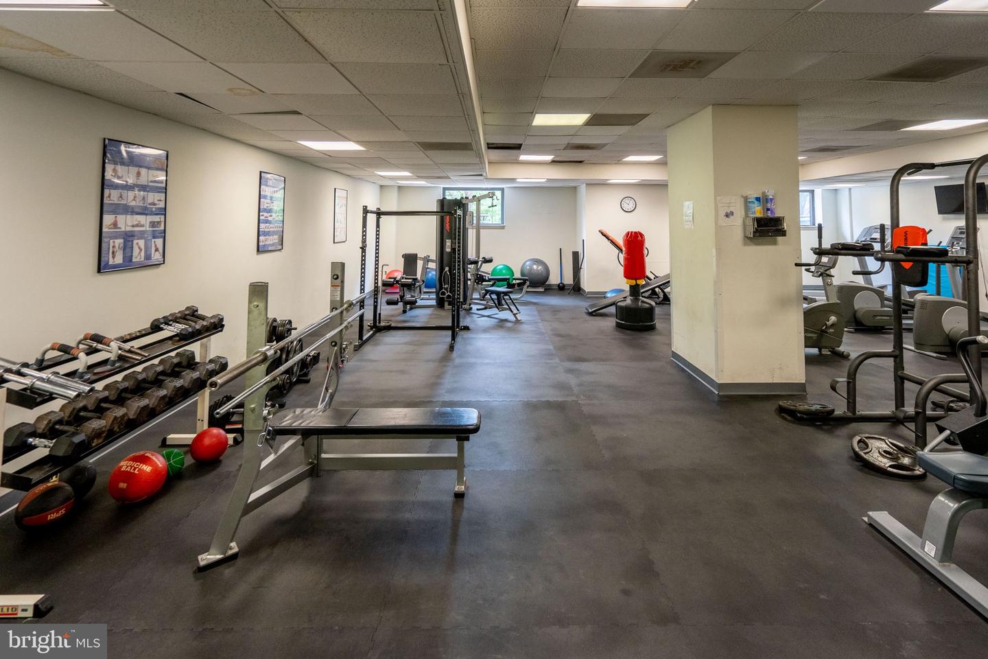 2111 WISCONSIN AVE NW #512