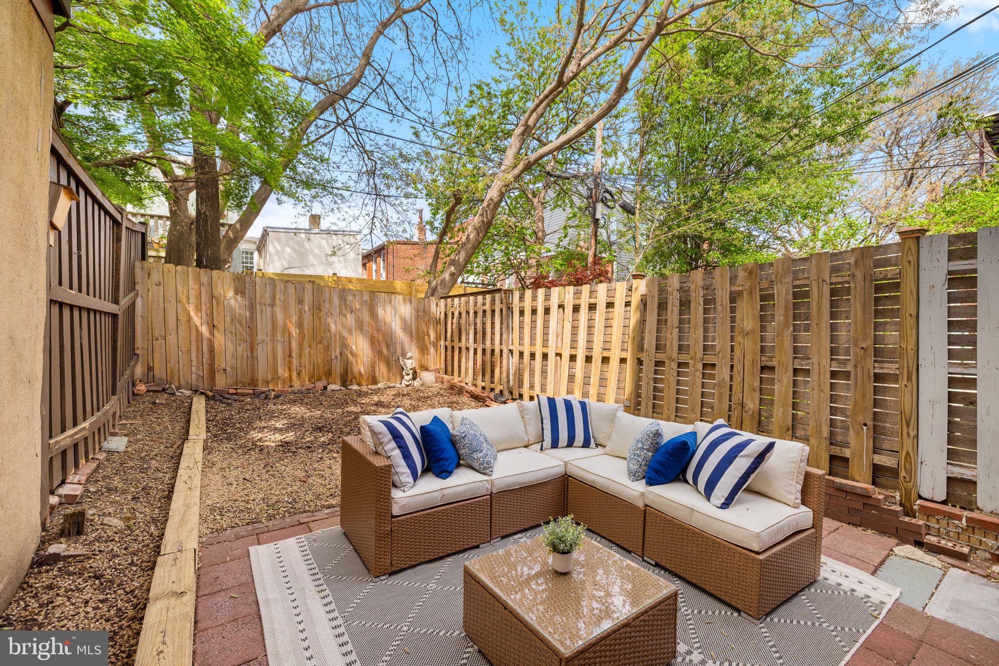 1524 5th St NW