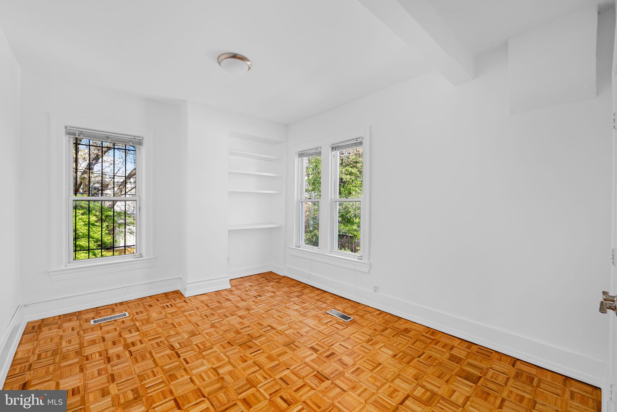 1524 5th St NW