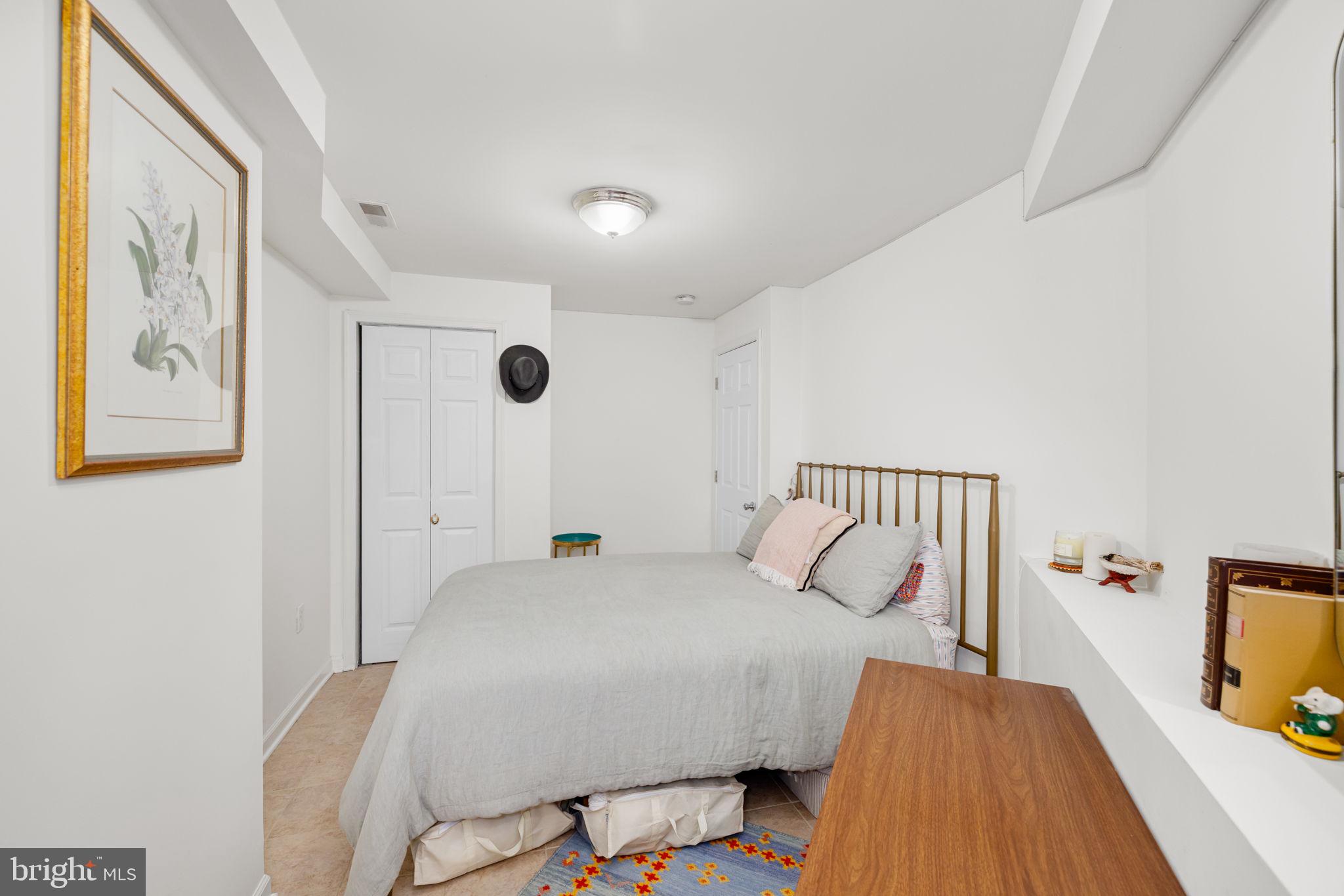 1524 5th St NW