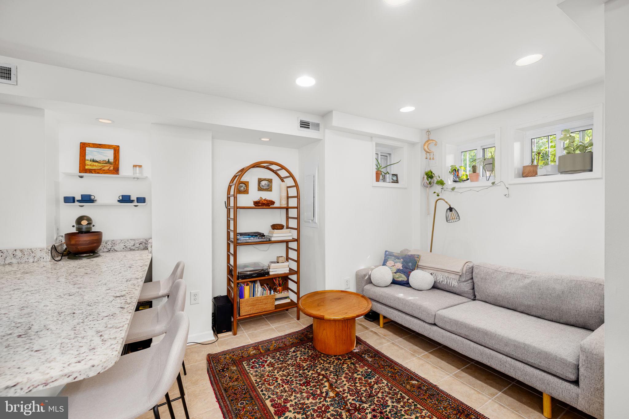 1524 5th St NW