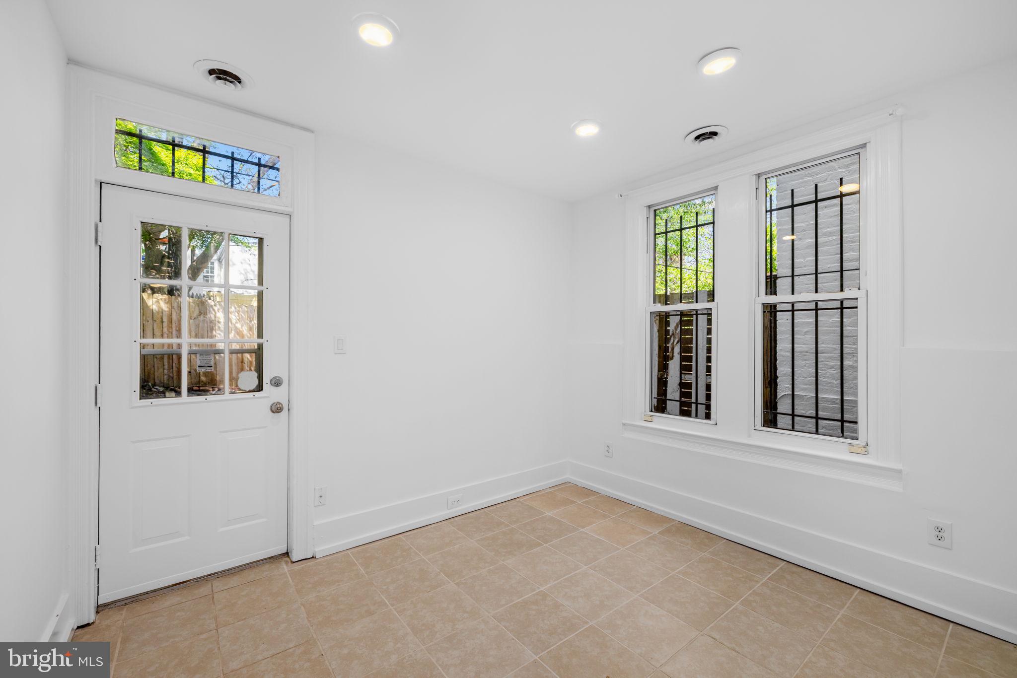 1524 5th St NW