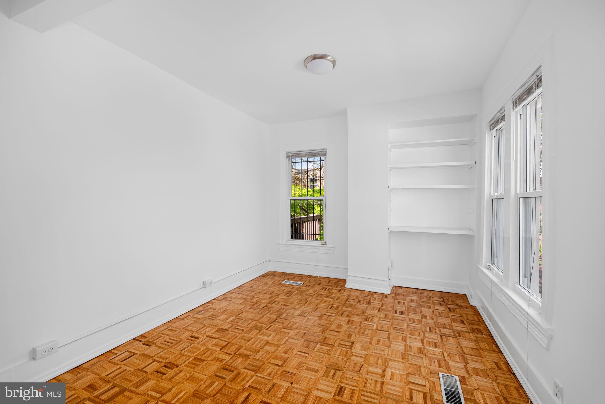 1524 5th St NW