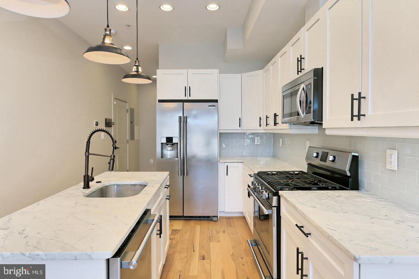 523 LONGFELLOW ST NW #1
