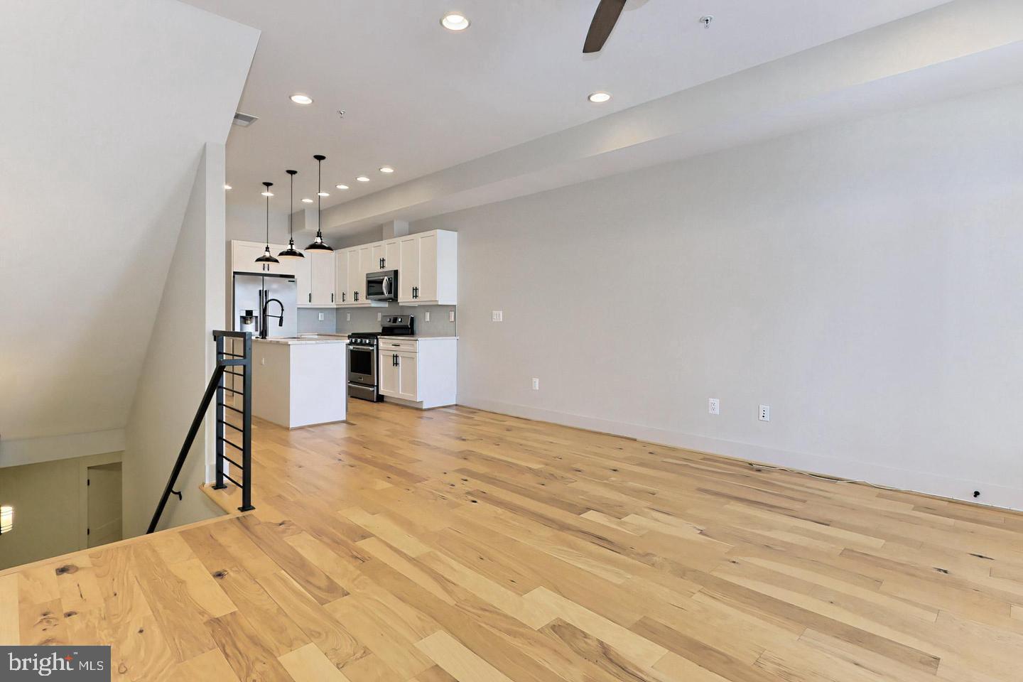 523 LONGFELLOW ST NW #1