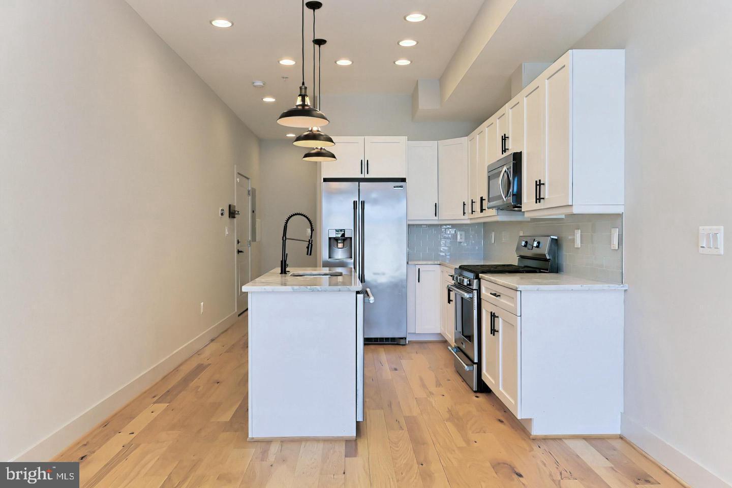 523 LONGFELLOW ST NW #1
