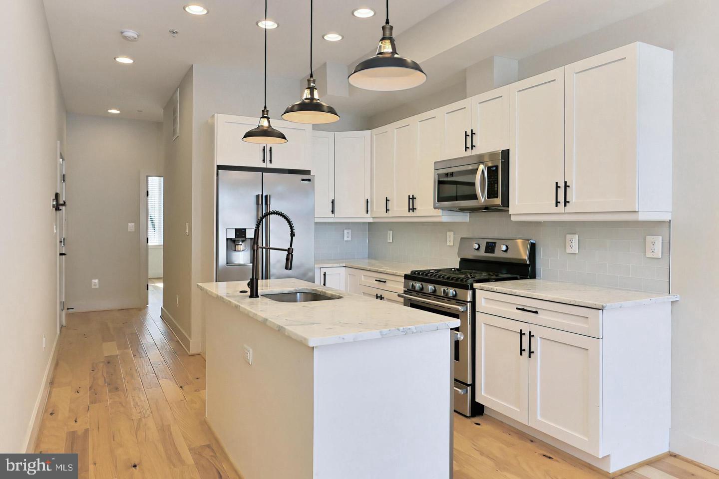 523 LONGFELLOW ST NW #1