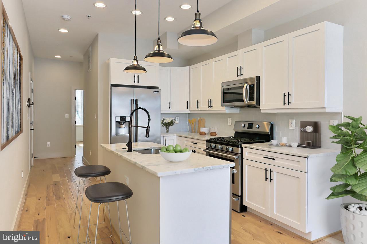 523 LONGFELLOW ST NW #1