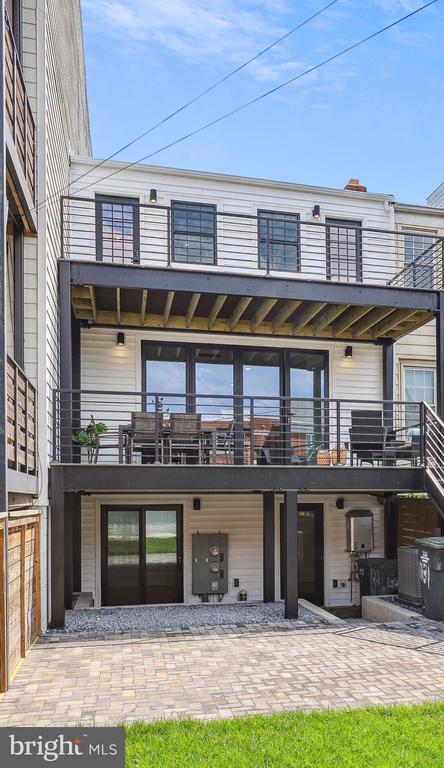 1333 Taylor St NW