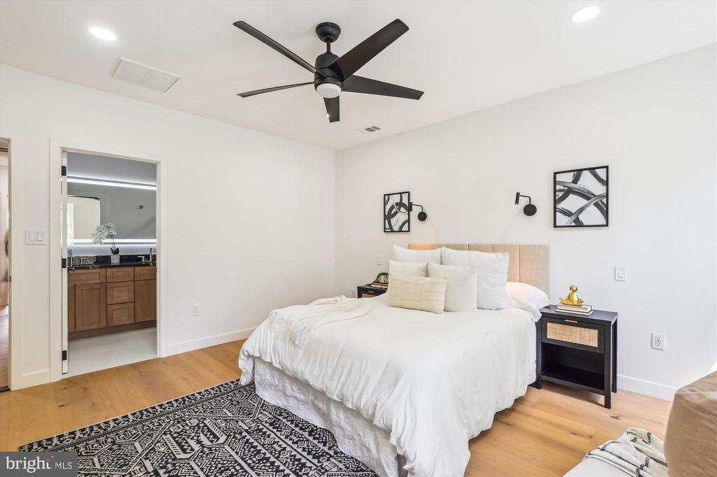 1333 Taylor St NW
