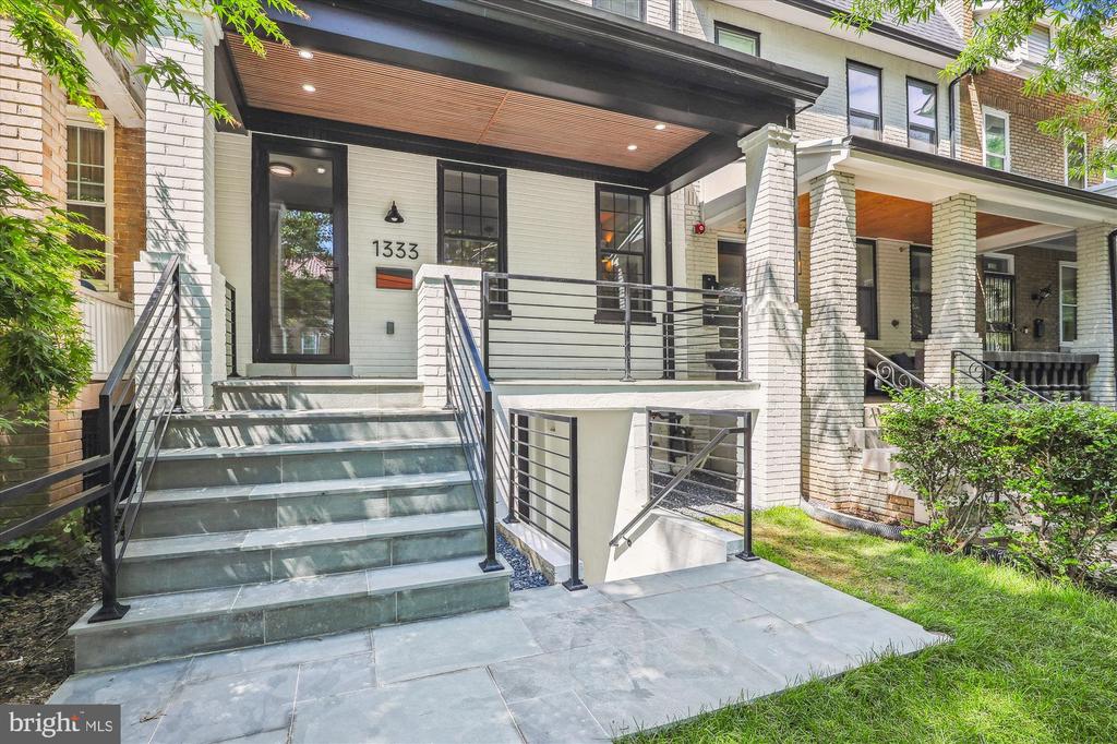 1333 Taylor St NW