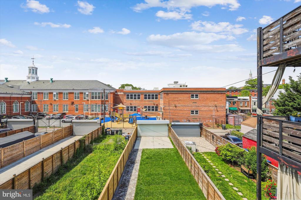 1333 Taylor St NW