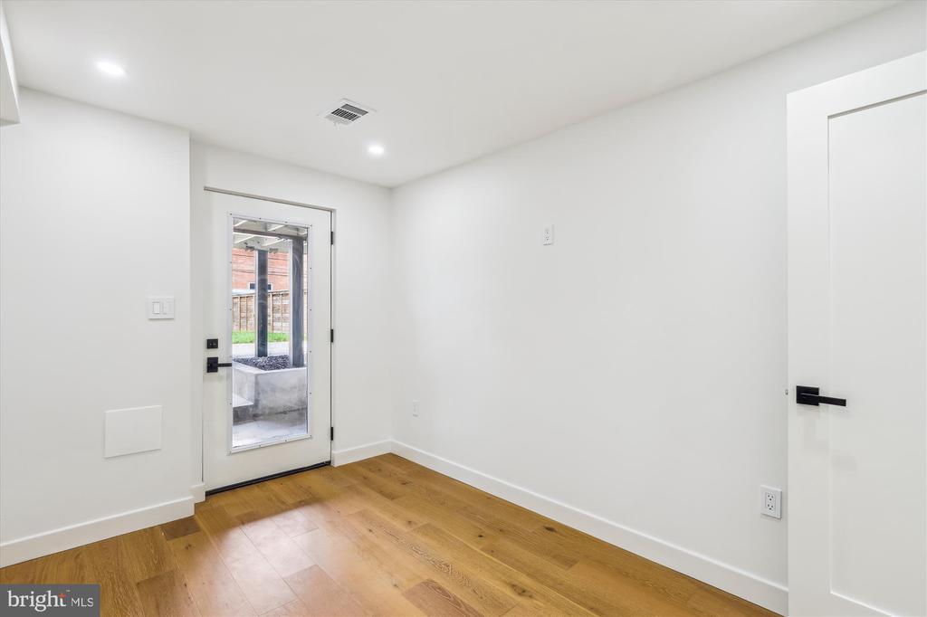 1333 Taylor St NW