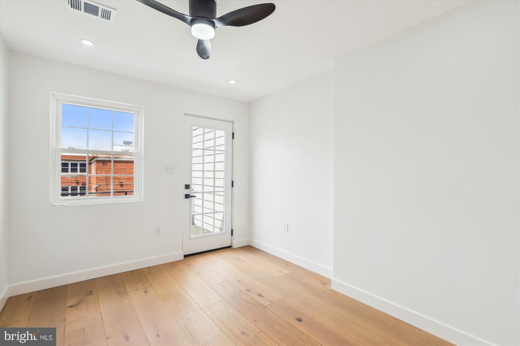 1333 Taylor St NW