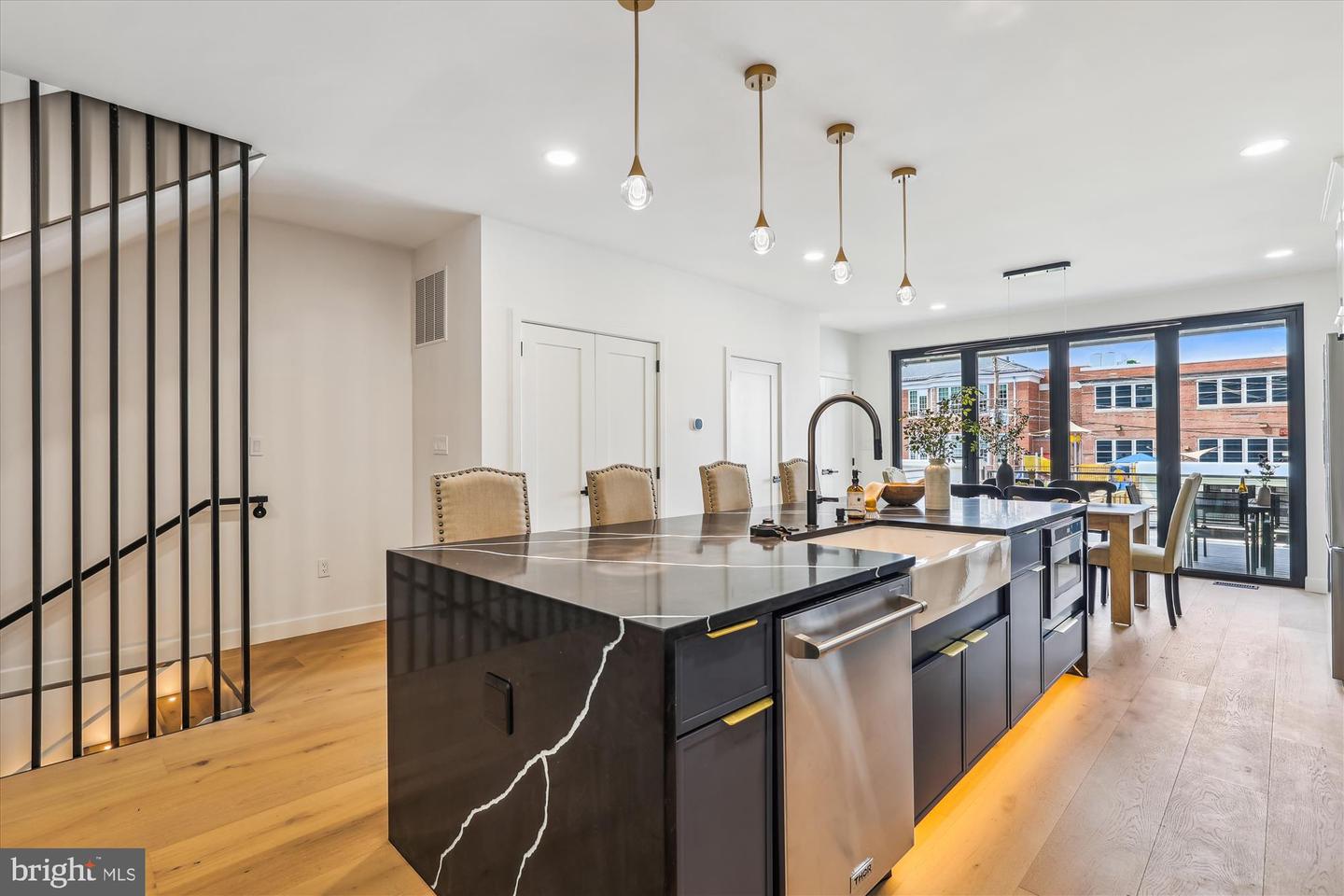 1333 Taylor St NW