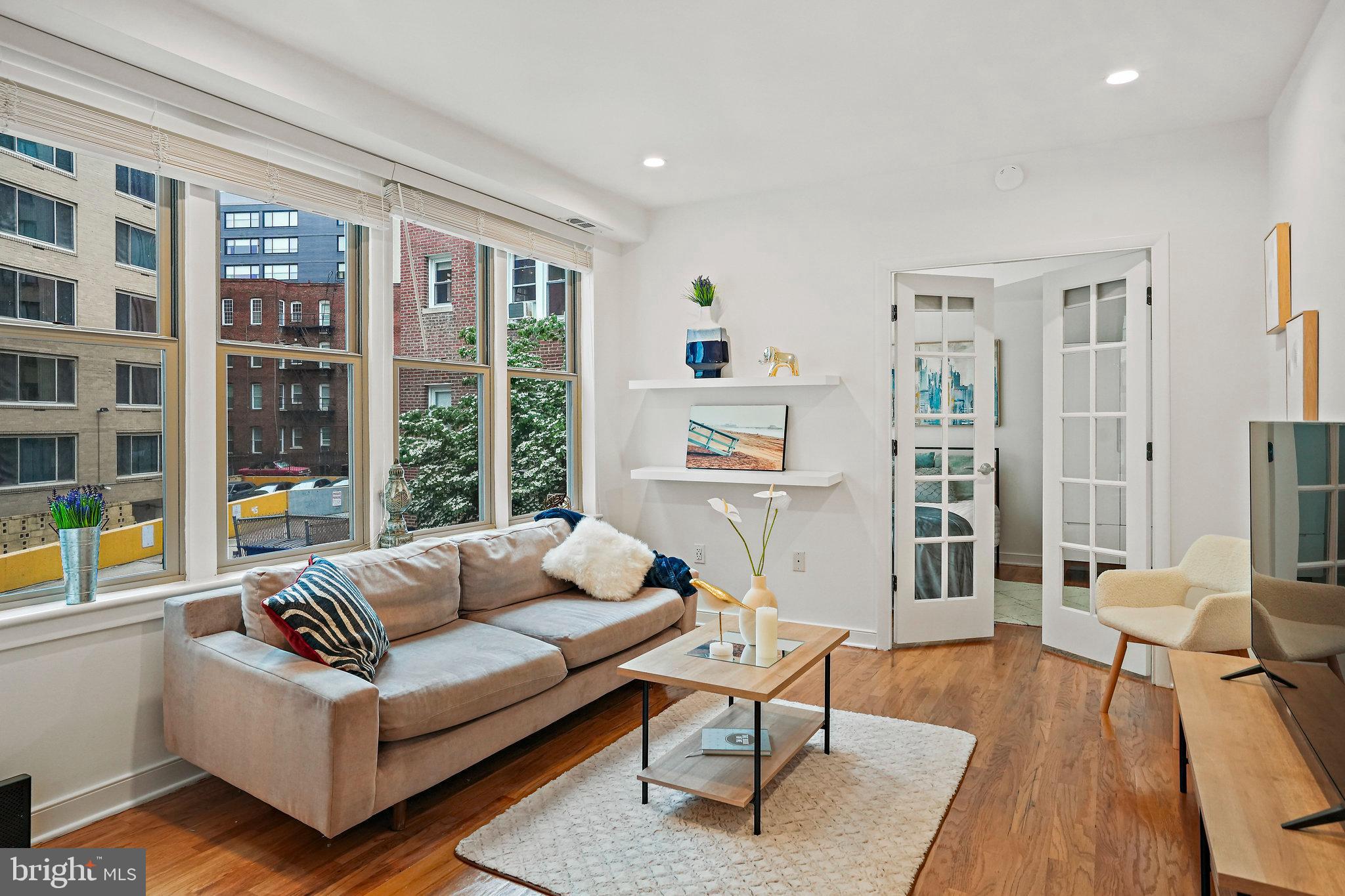 1445 N St NW #205