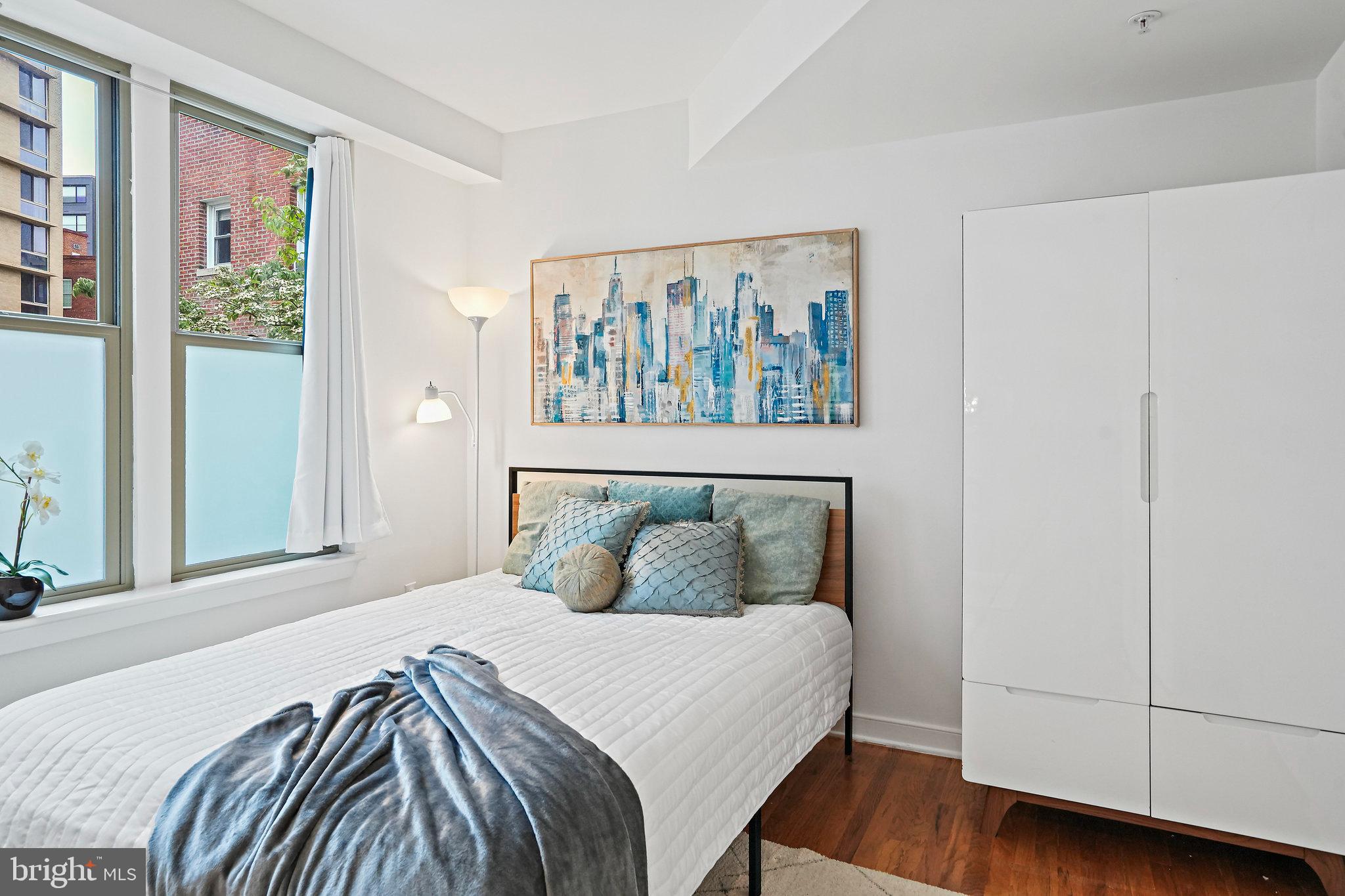 1445 N St NW #205
