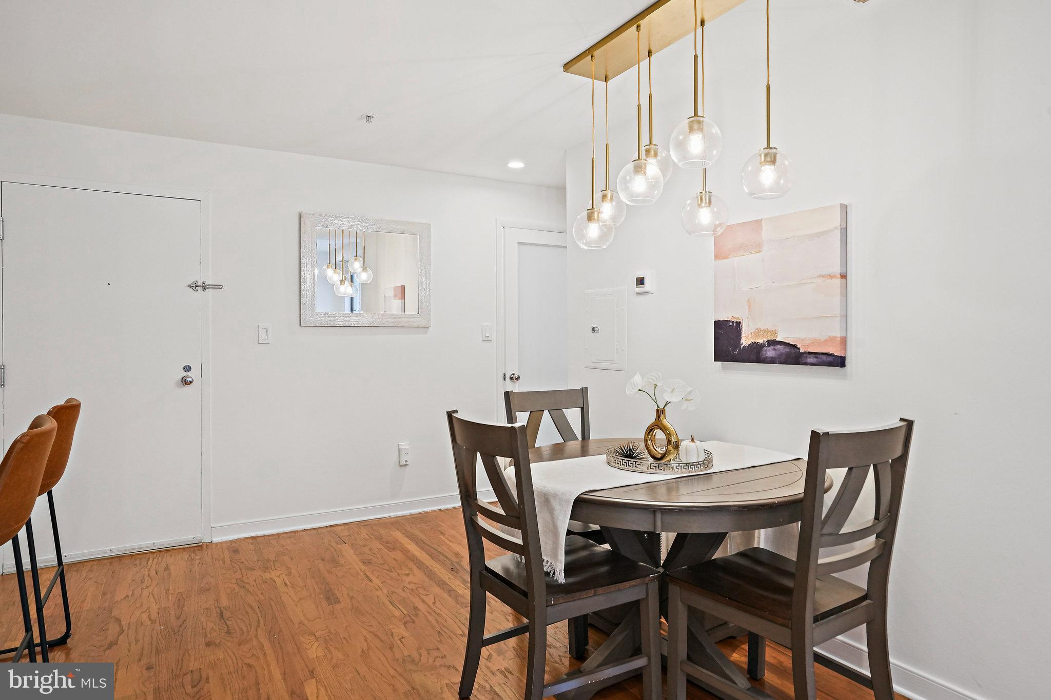 1445 N St NW #205