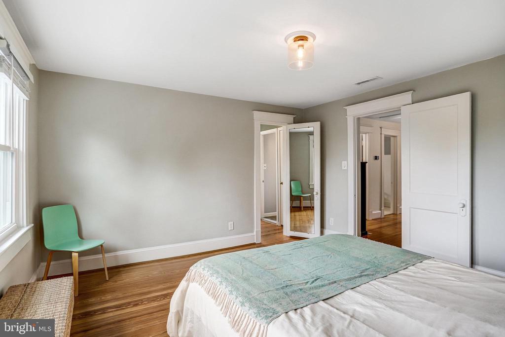 815 Aspen St NW