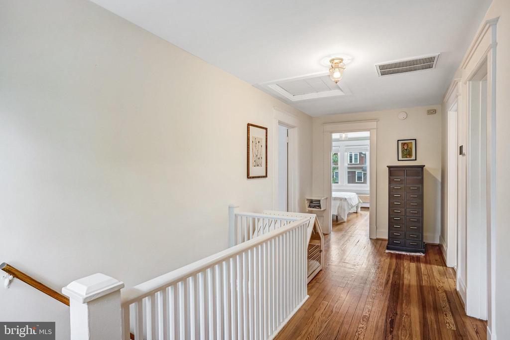 815 Aspen St NW