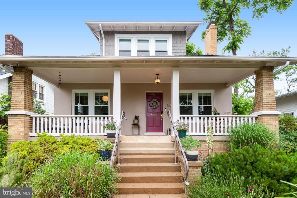 815 Aspen St NW