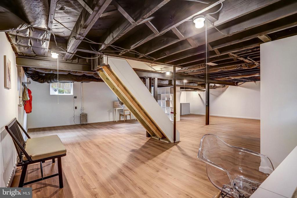 815 Aspen St NW