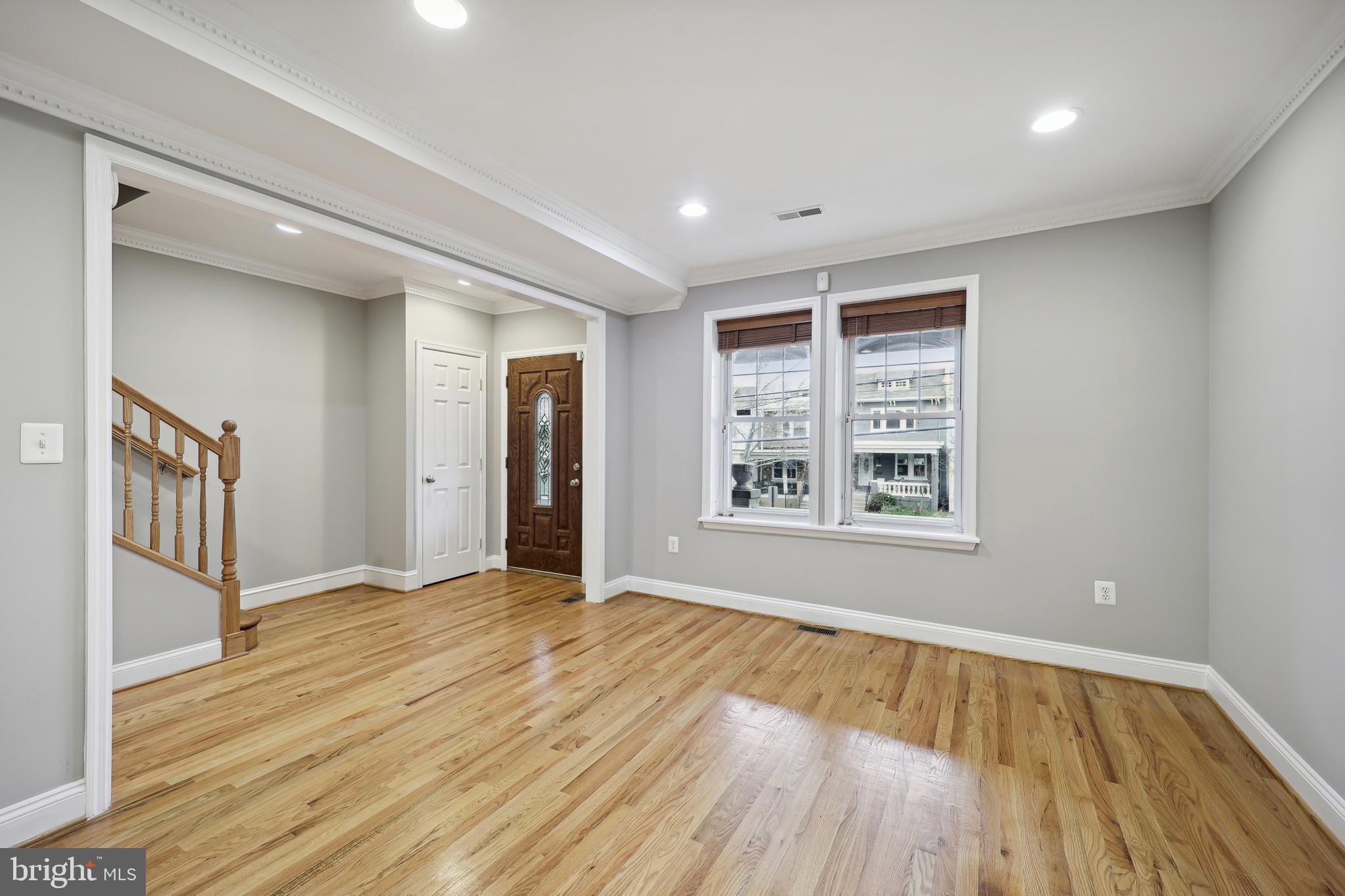 428 EMERSON ST NW