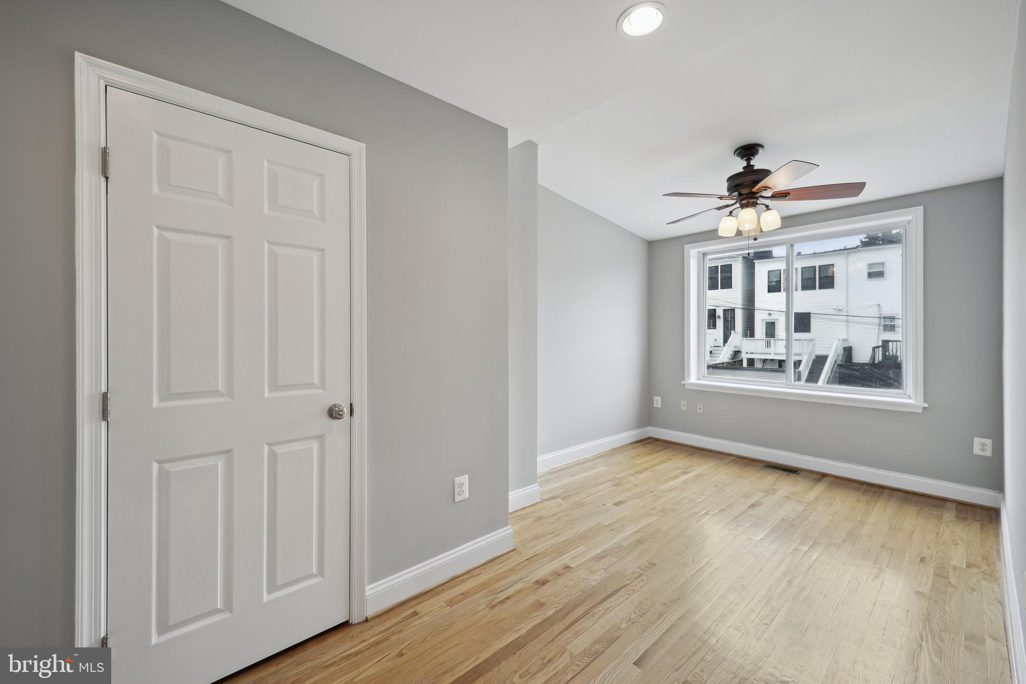 428 EMERSON ST NW