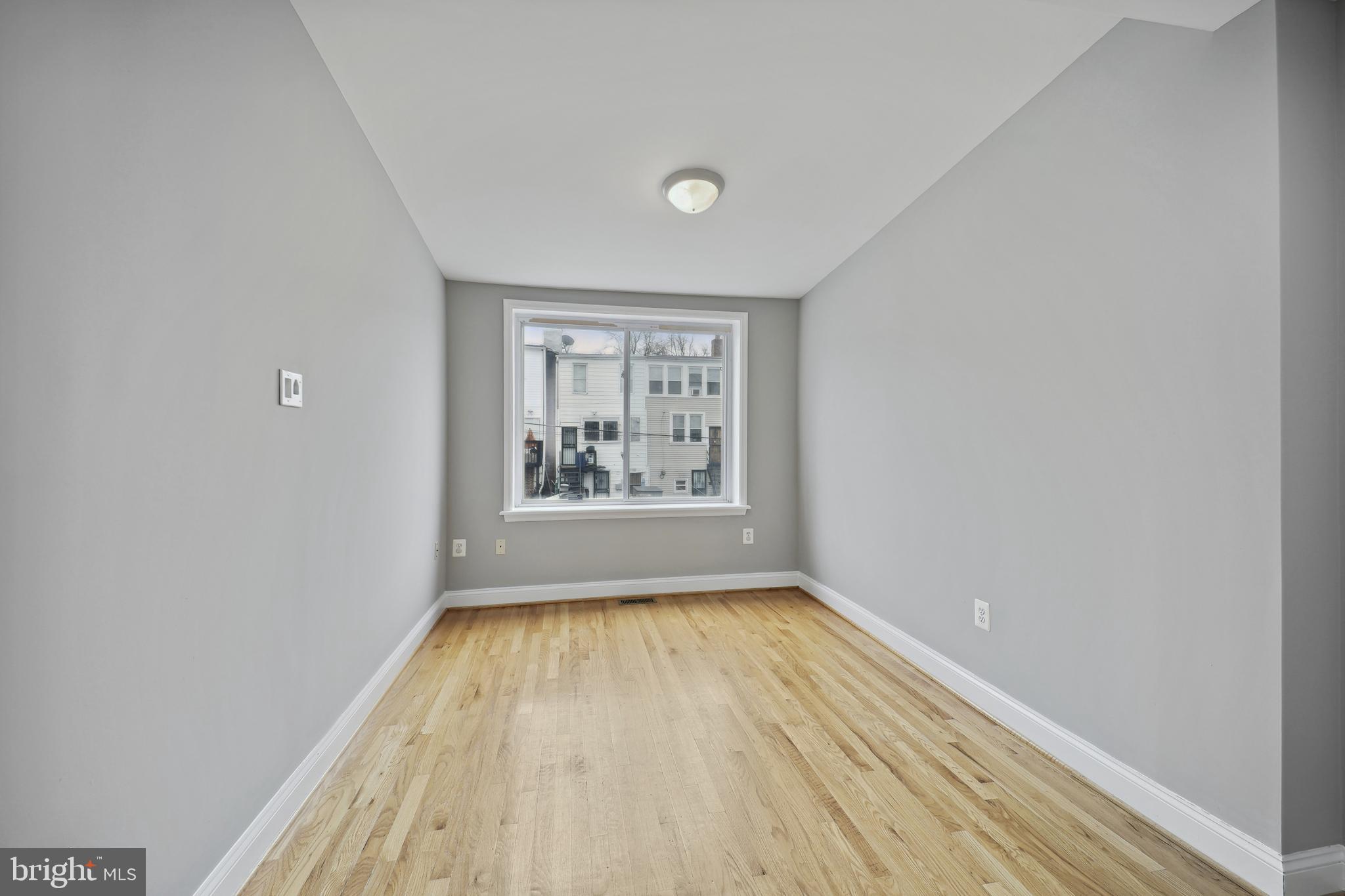 428 EMERSON ST NW