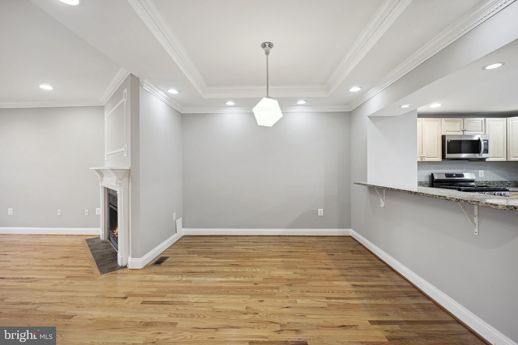 428 EMERSON ST NW