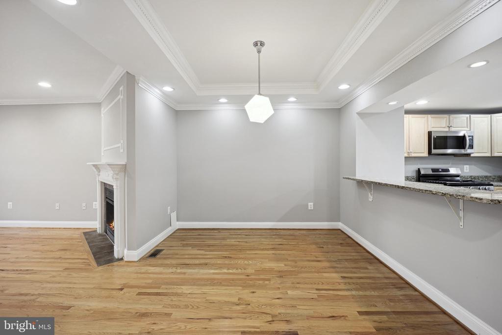 428 EMERSON ST NW